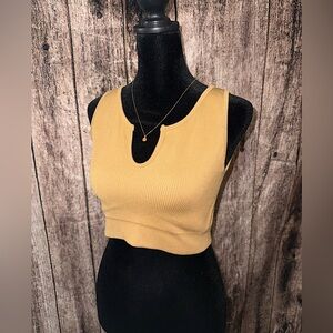 Ribbed top stretch crop tank